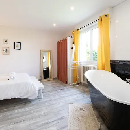 Maison Familiale - Spacieuse - Wifi - Parking Διαμέρισμα *